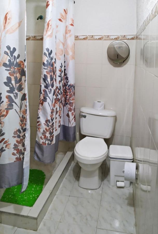 Posada Miss Maty Batista San Andrés エクステリア 写真